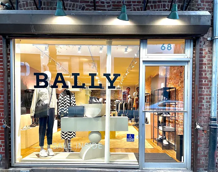 Bally Store 9
