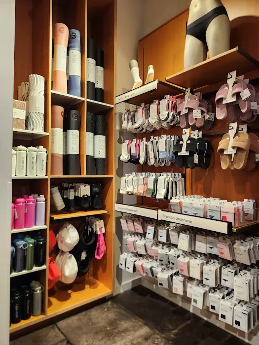 lululemon 4