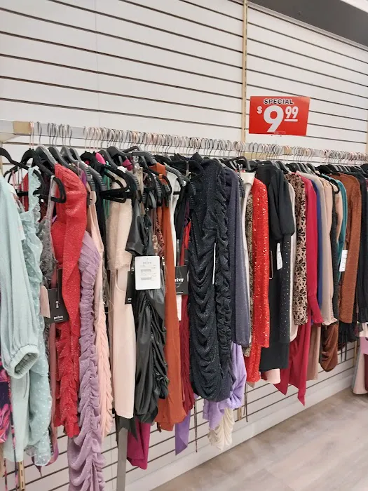 The $10 Shop 8