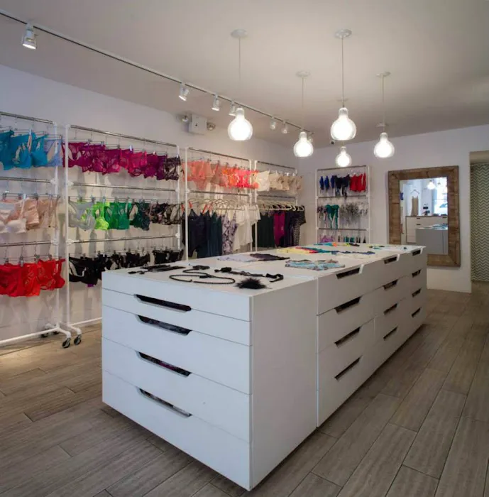 Azaleas - Lingerie + Swimwear Boutique 9