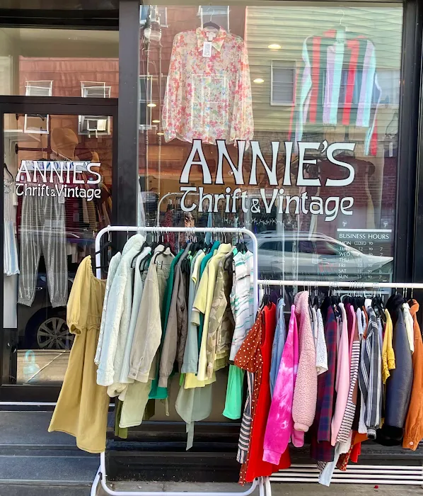 Annie's Thrift & Vintage 4
