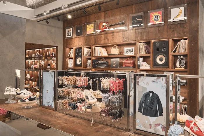 Golden Goose New York Meatpacking 6