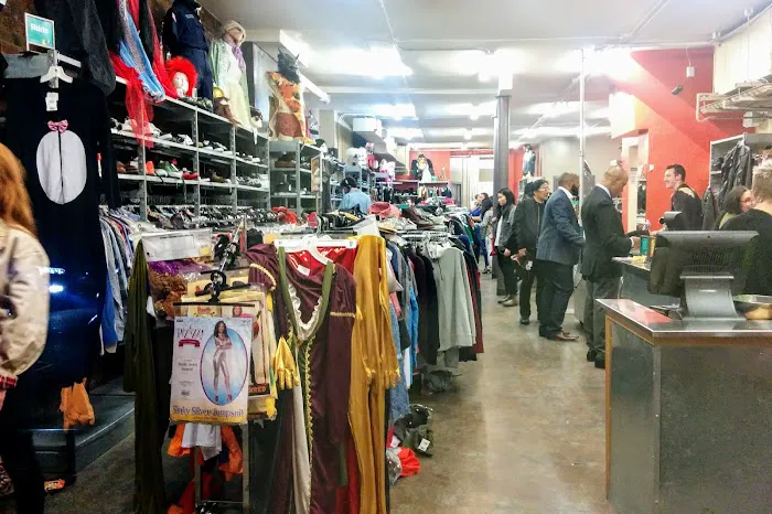Buffalo Exchange 4