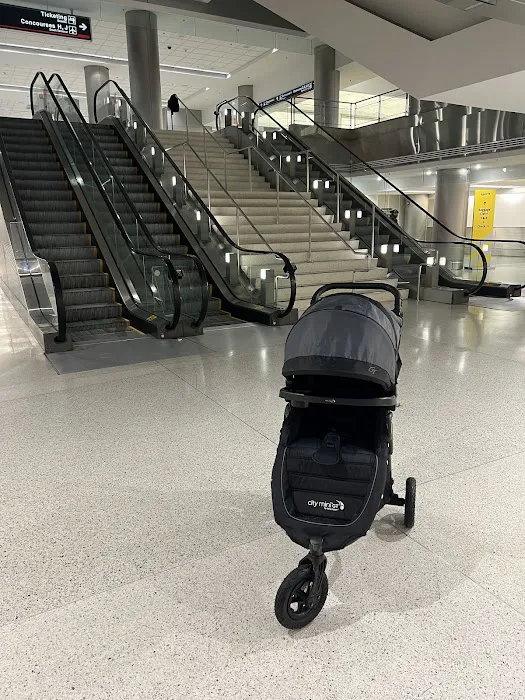 Babies Getaway - *DELIVERY ONLY* Rentals of Strollers, Cribs, Car Seats, High Chairs & More! 8