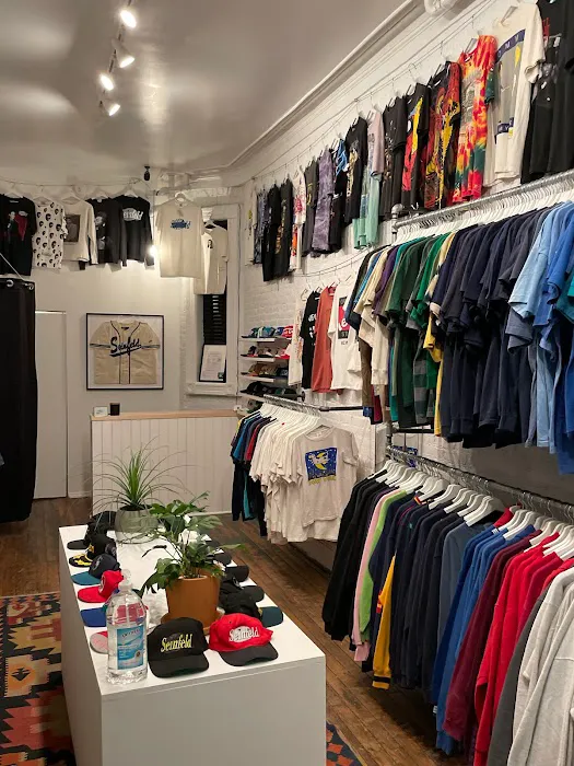 SLCT Stock NYC 4