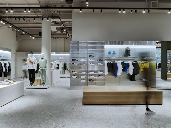 On Flagship Store NYC Flatiron 7