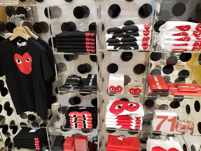 Comme des Garçons 9