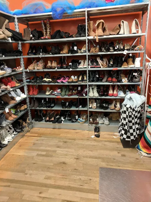 Buffalo Exchange 8