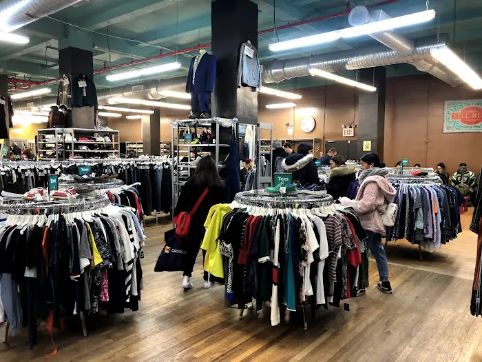 Buffalo Exchange 3