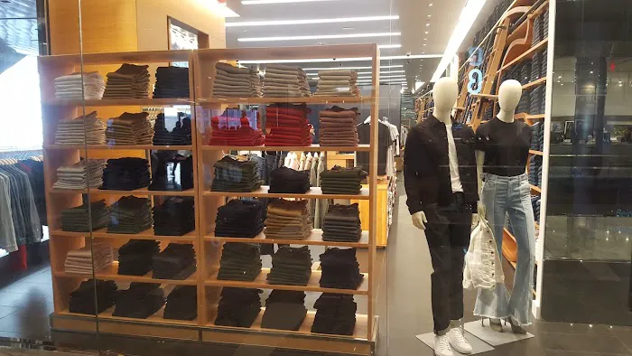AG Jeans 7
