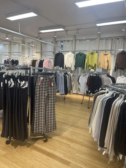 De Janeiro Stores 4