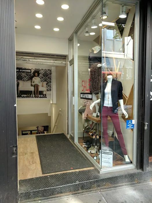 De Janeiro Stores 8
