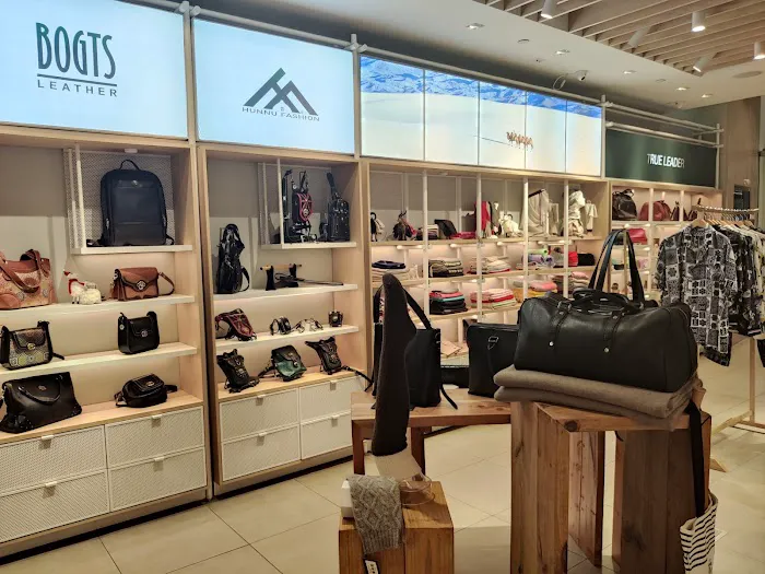 Mongolian Gallery Cashmere store 7