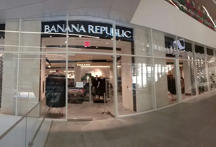 Banana Republic 3