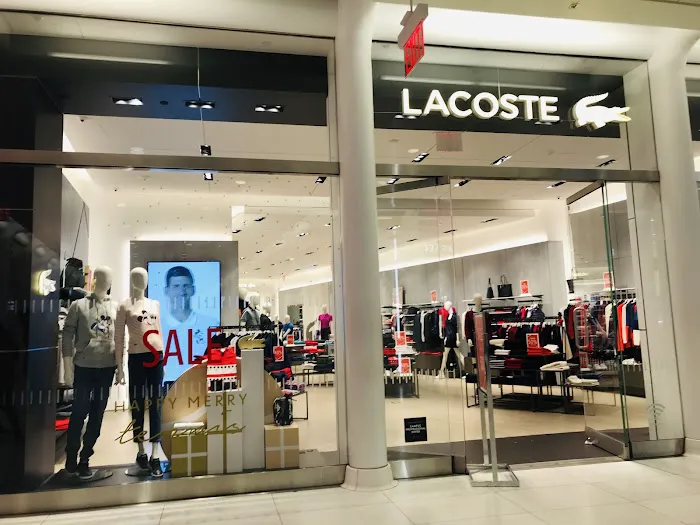 Lacoste *Closed* 5