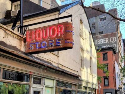todd snyder liquor store