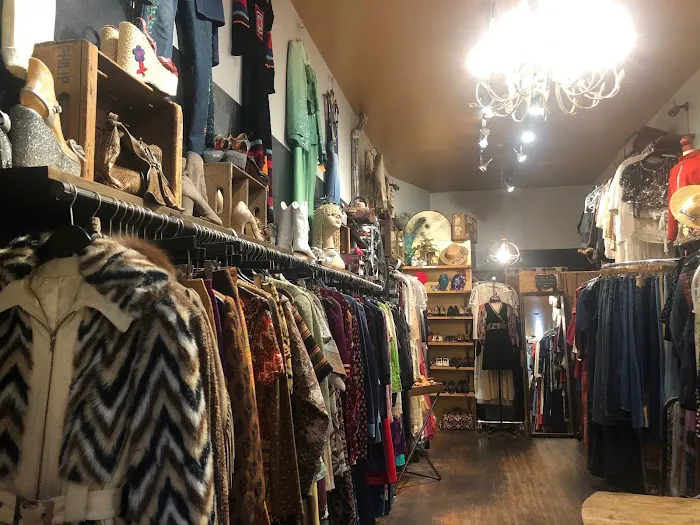 Ritual Vintage Clothing 3