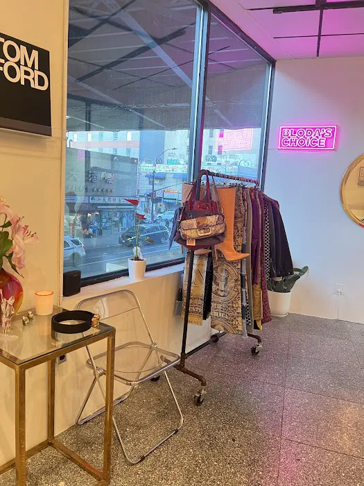 BLODA'S CHOICE Vintage store 2
