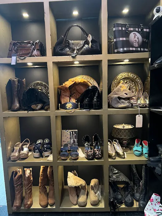 Rem & Ri Boutique 4