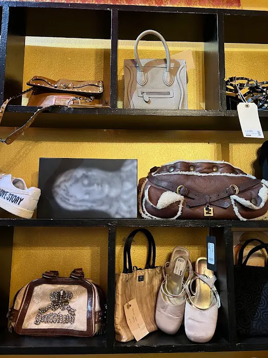 Rem & Ri Boutique 3