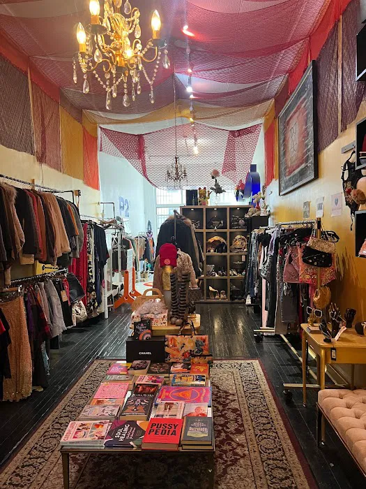 Rem & Ri Boutique 2