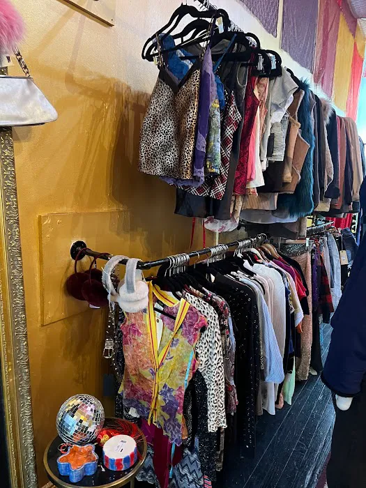 Rem & Ri Boutique 8