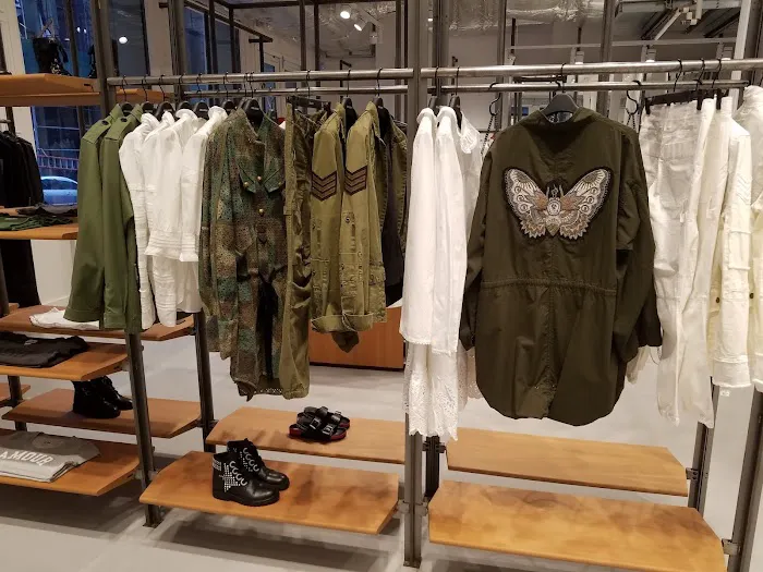 Zadig & Voltaire 6