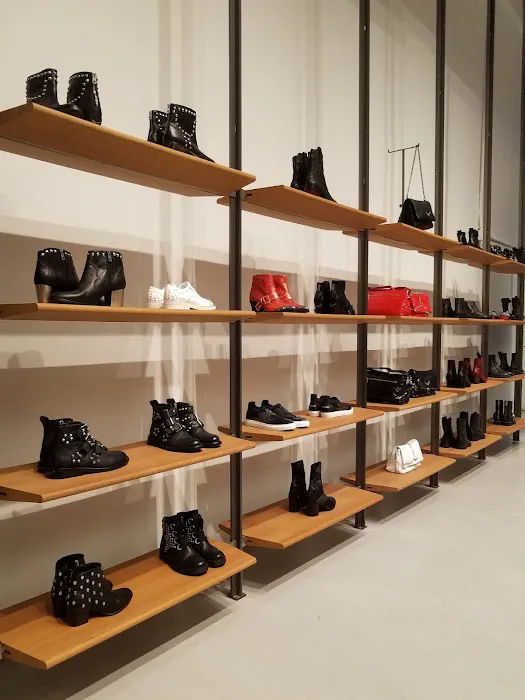 Zadig & Voltaire 4