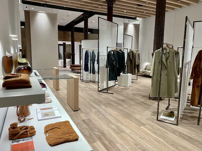Lafayette 148 New York | Greene Street 6