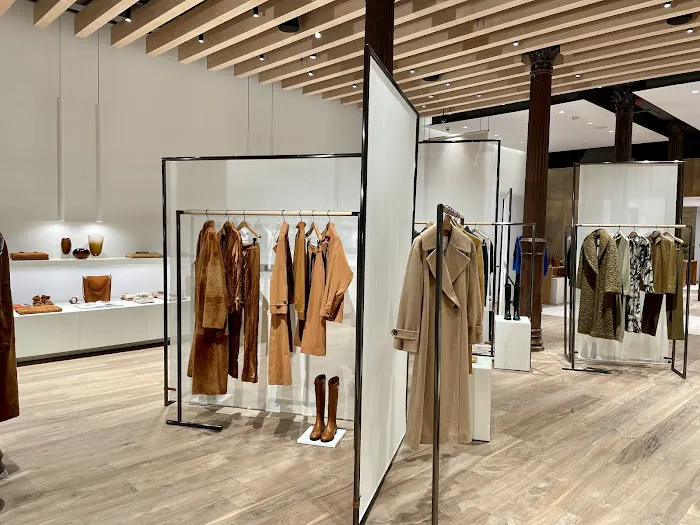 Lafayette 148 New York | Greene Street 9