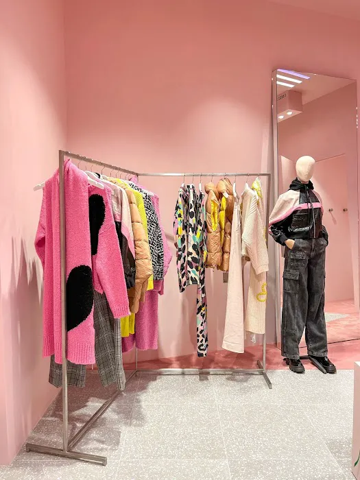 Essentiel Antwerp 2