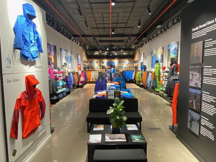 Norrøna Flagship Store New York 7