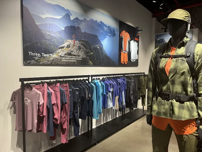 Norrøna Flagship Store New York 8