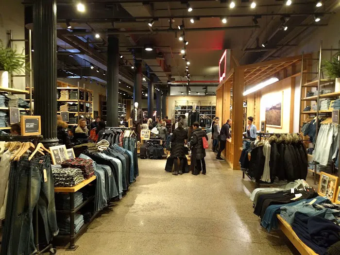 Levi’s Store 7
