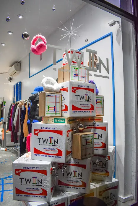 T.W.I.N. (That's What I Need) 1
