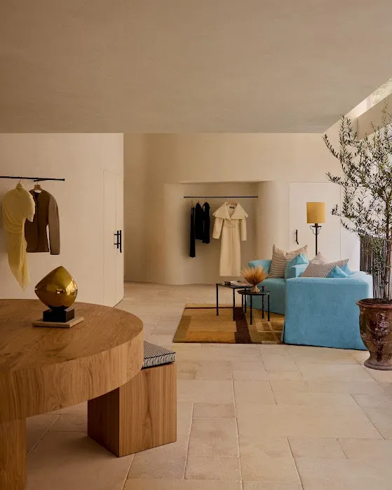 JACQUEMUS 4