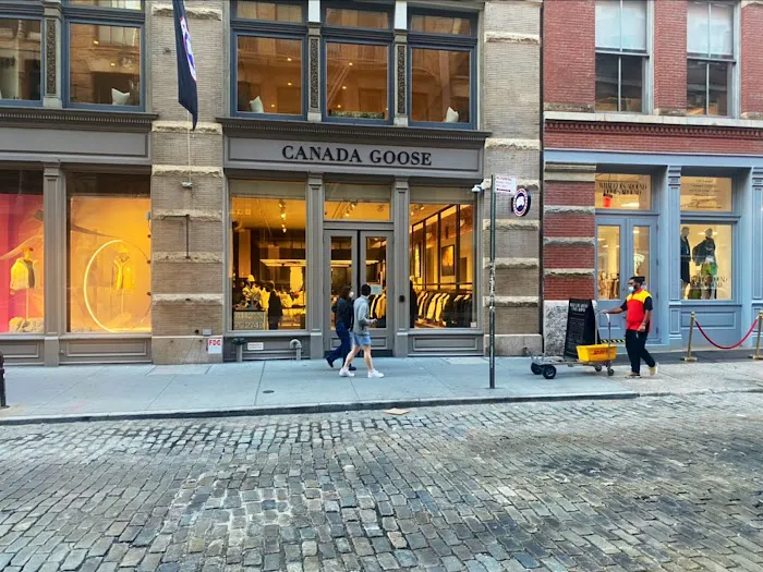 Canada Goose New York 9