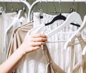 Discover the Best Minimalist Fashion Stores in the USA for Effortless Style