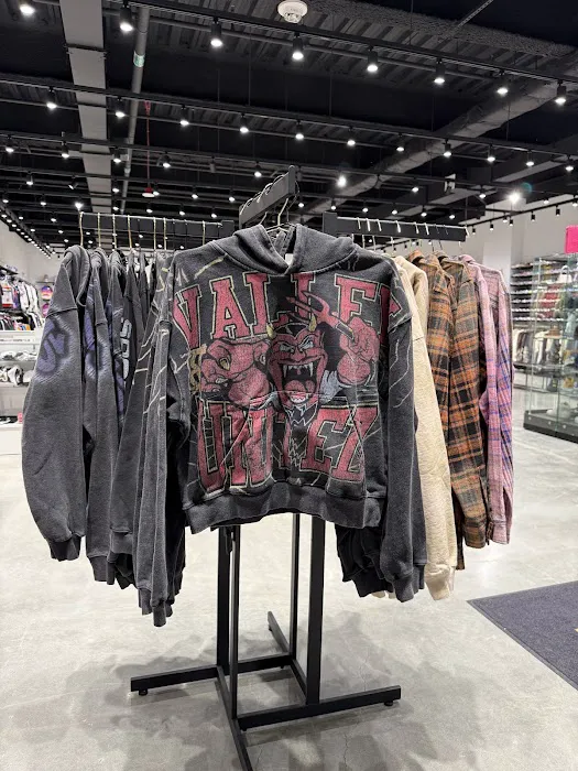 LEGACY Boutique 2