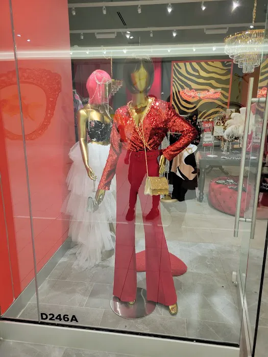 RJ's Closet Boutique 1