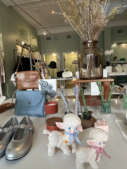 Artist Made Shop 7