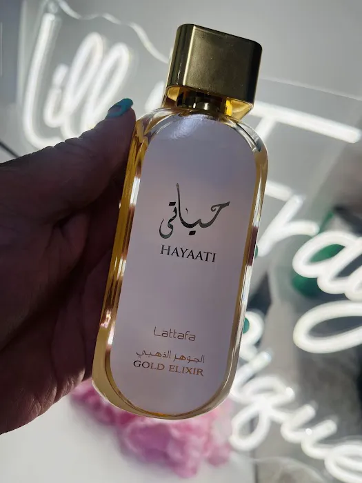 Lilly's Fragrance Boutique 5