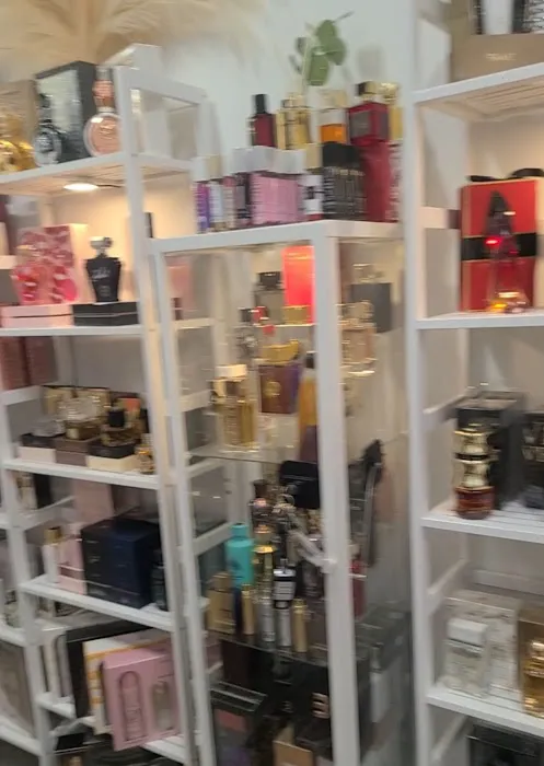 Lilly's Fragrance Boutique 1