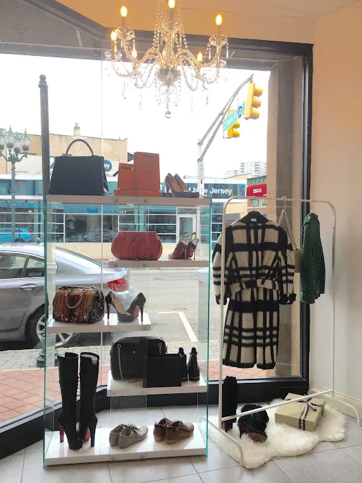 Boutique Luxe 3