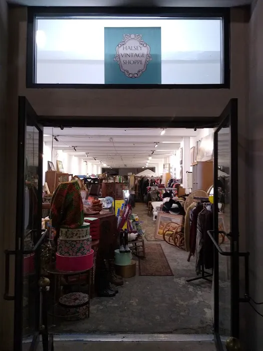 Halsey Vintage Shoppe 2