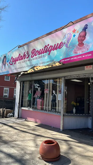 Laylah’s boutique 0