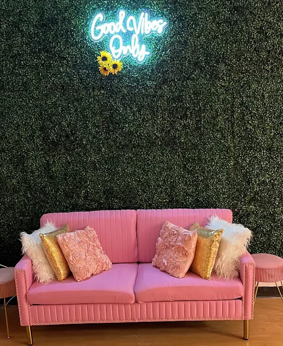 Laylah’s boutique 2