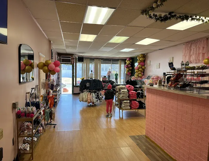 Laylah’s boutique 4