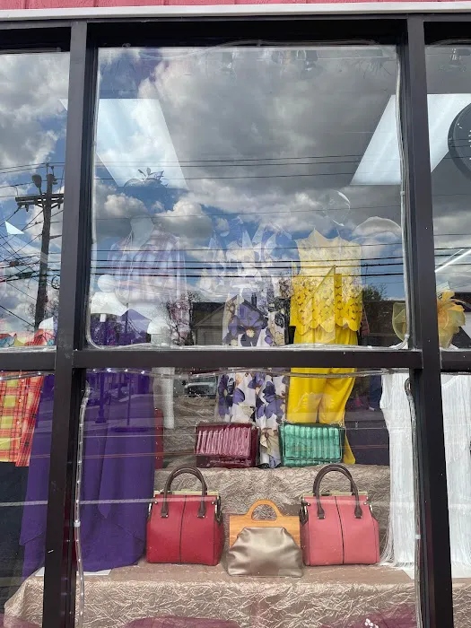 Monique's Boutique 3