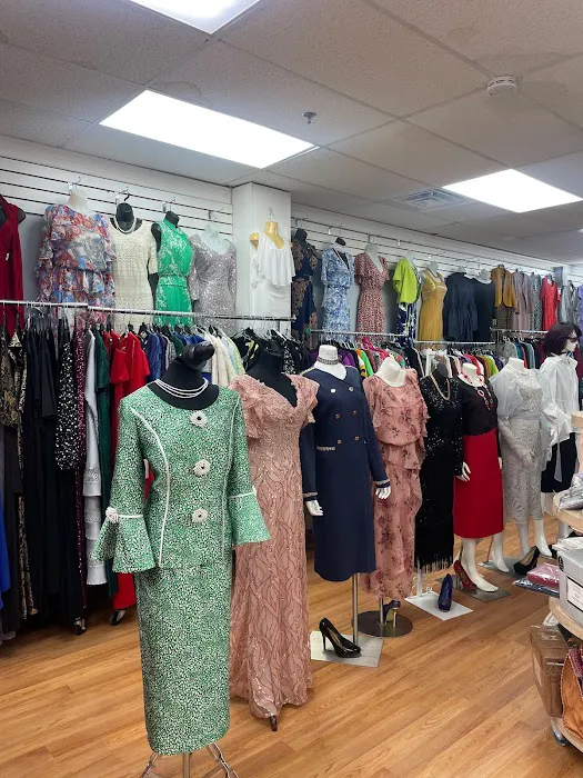Monique's Boutique 6